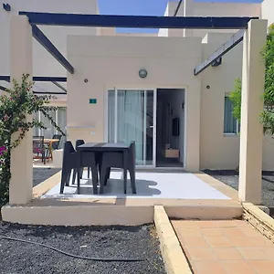  Apartment Homeforguest Alisios 1 Con Piscina En Spain